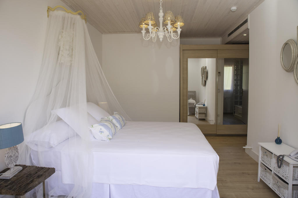 Es Cel De Begur Hotel Ruang foto